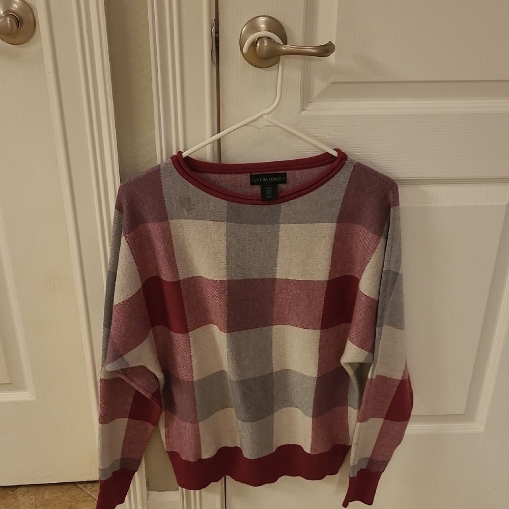 Cynthia Rowley Women's Maroon and Gray Sweater, Dolman Sleeves